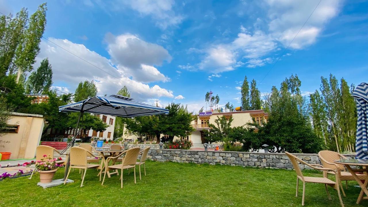 Hotel Palam Hills Лех Екстериор снимка