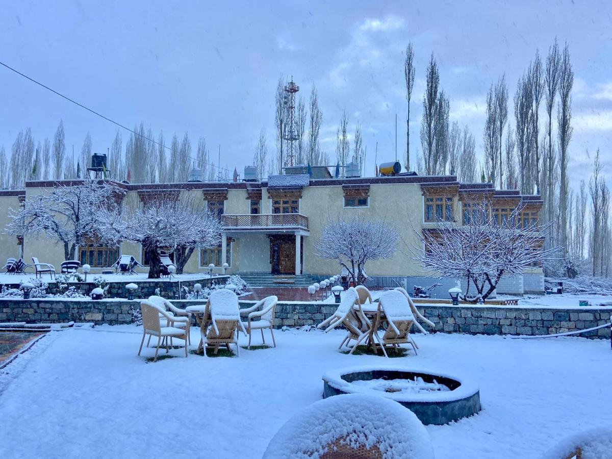 Hotel Palam Hills Лех Екстериор снимка