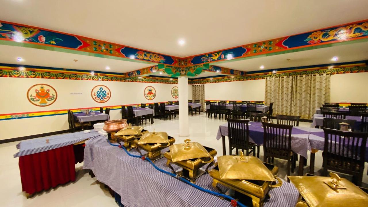 Hotel Palam Hills Лех Екстериор снимка