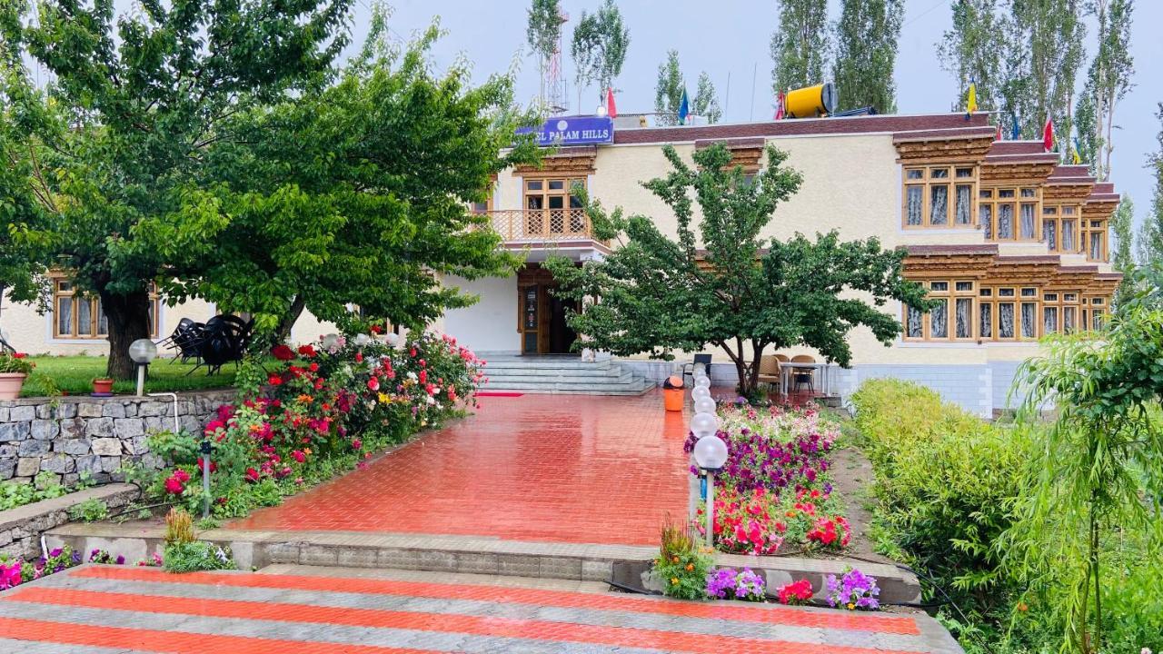 Hotel Palam Hills Лех Екстериор снимка