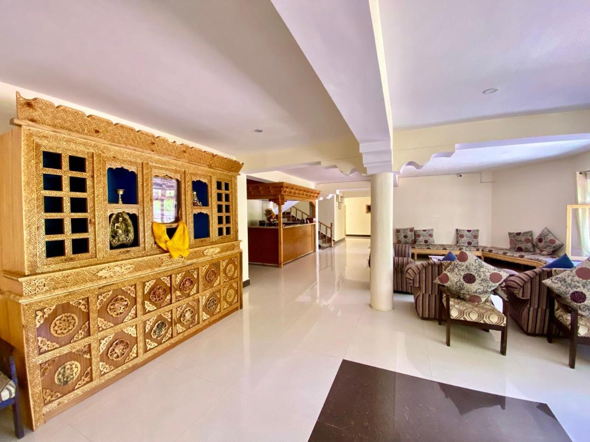 Hotel Palam Hills Лех Екстериор снимка